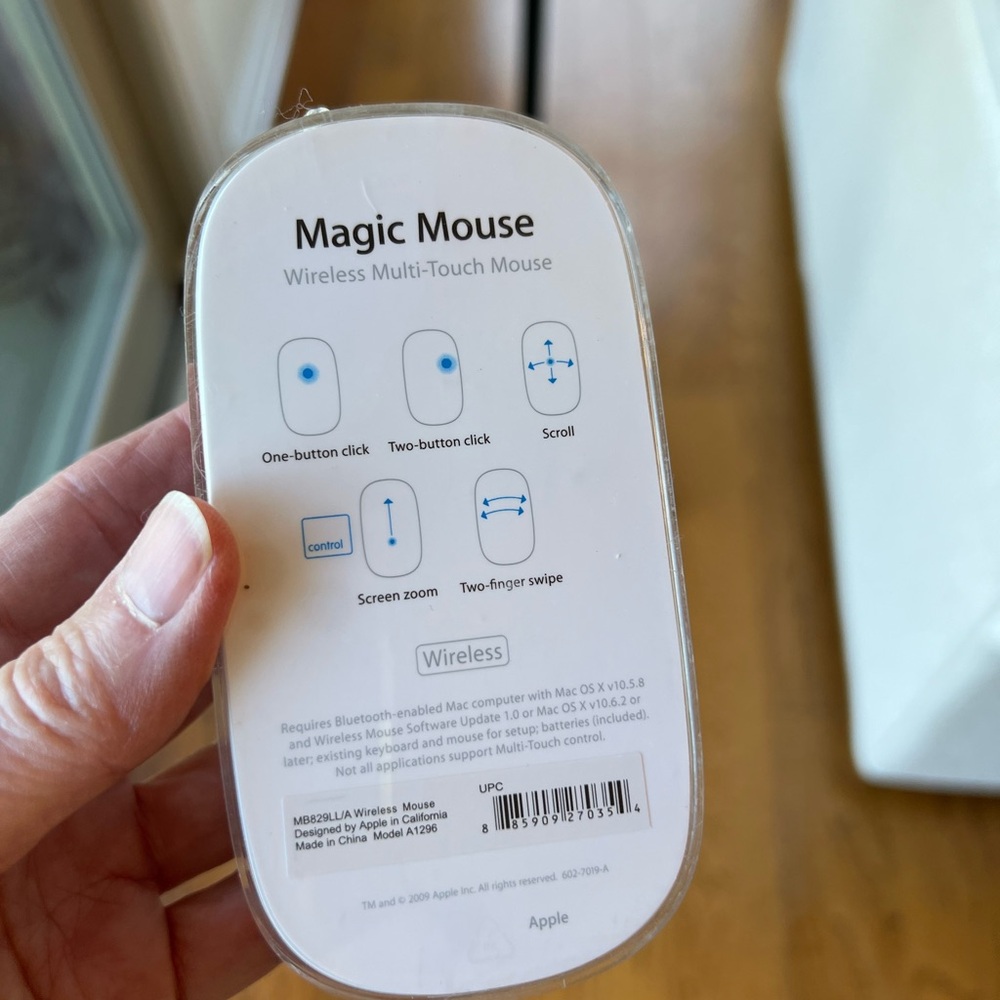 Apple Magic Mouse Wireless Touch Device